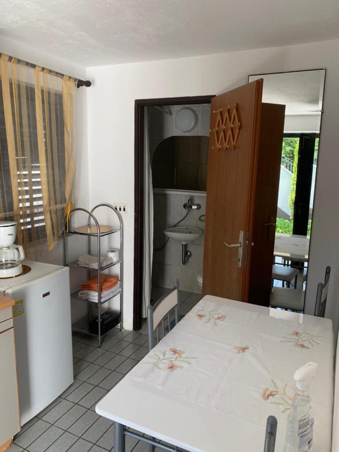 Apartments Peace&Love Baška Eksteriør bilde